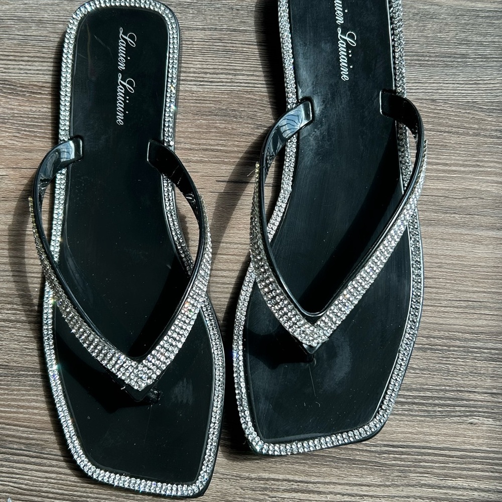 Lauren Lorraine Black and Silver Sandals